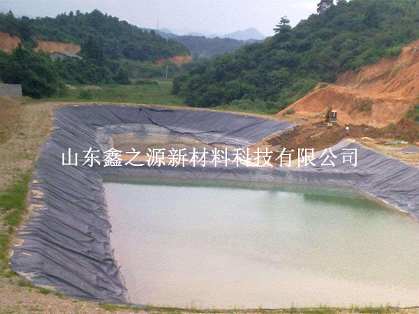 哪些因素可能會破壞蓄水池hdpe土工膜？