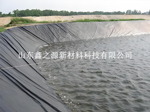 如何順利的延緩蓄水池防滲膜的衰老？